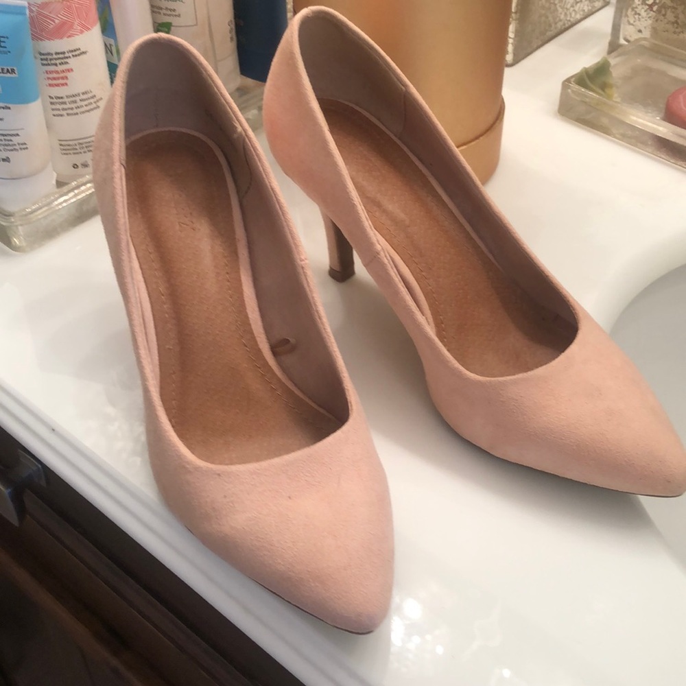 Forever 21 Suede Pumps Nude 6